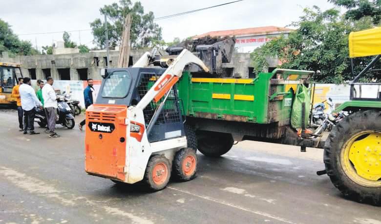 Bobcat S70: Small loader, big impact in waste handling