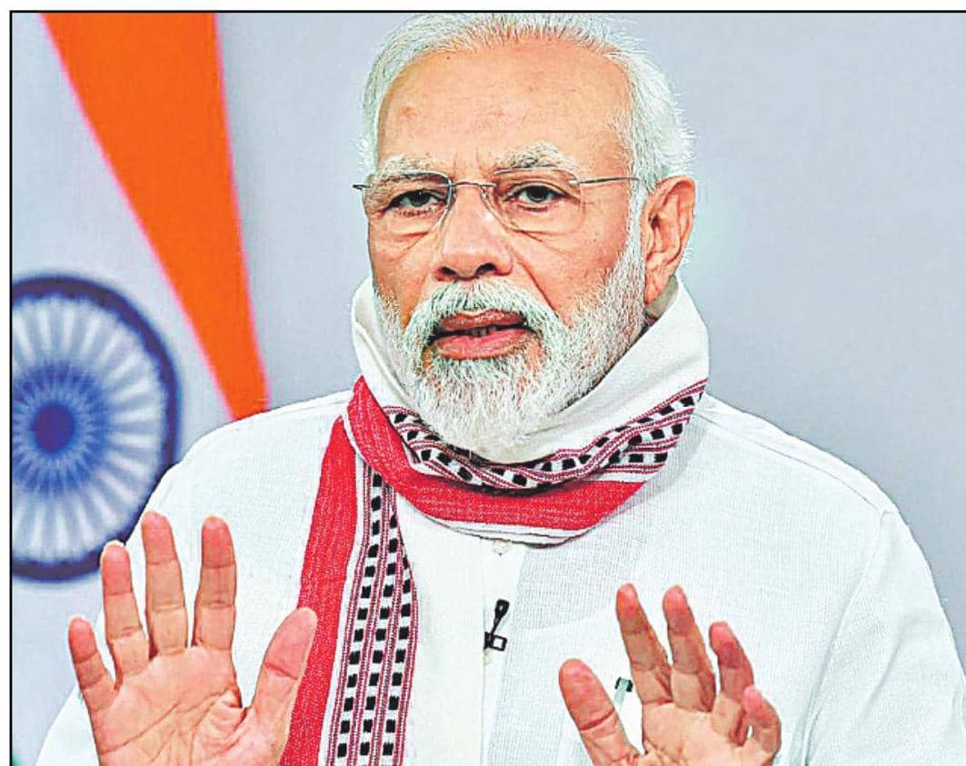 देश अब खुल गया है ज्यादा सतर्क रहें: मोदी