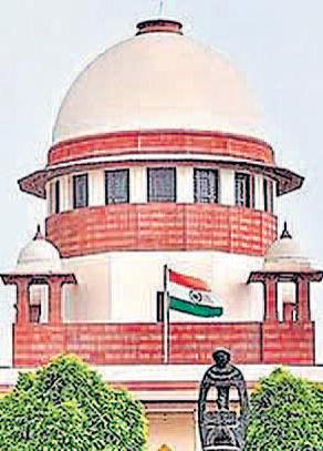 'सुप्रीम कोर्ट के आदेश पर अमल करे केंद्र'