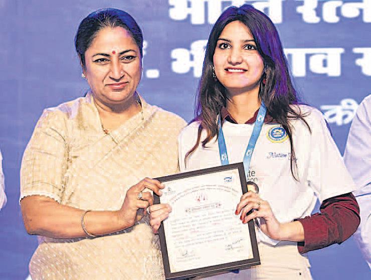 छात्रों को आंबेडकर से जुड़े स्थलों का भ्रमण कराएंगे: रेखा गुप्ता
