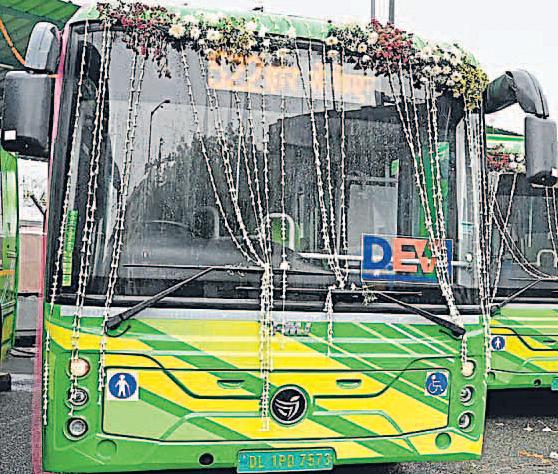 राजधानी में 27 रूटों पर दौड़ेंगी देवी बसें, हर कोने तक पहुंचेंगी