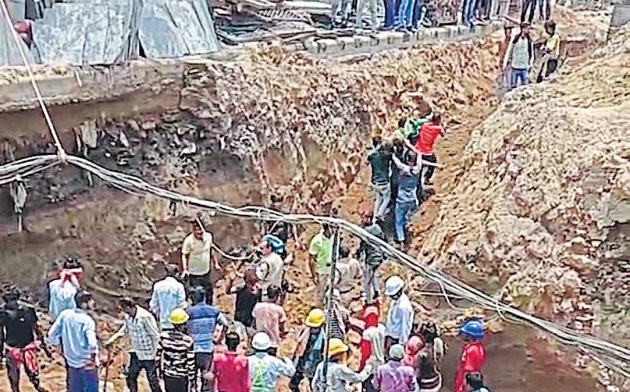 रेलवे स्टेशन पर नहीं थे सुरक्षा इंतजाम