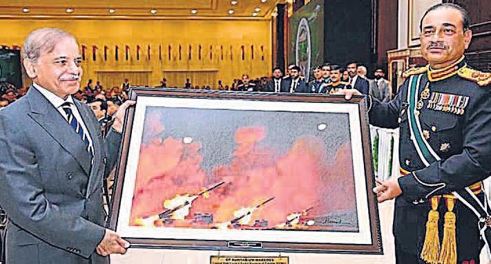 पाक ने फर्जी तस्वीर साझा कर खुद की पीठ थपथपाई