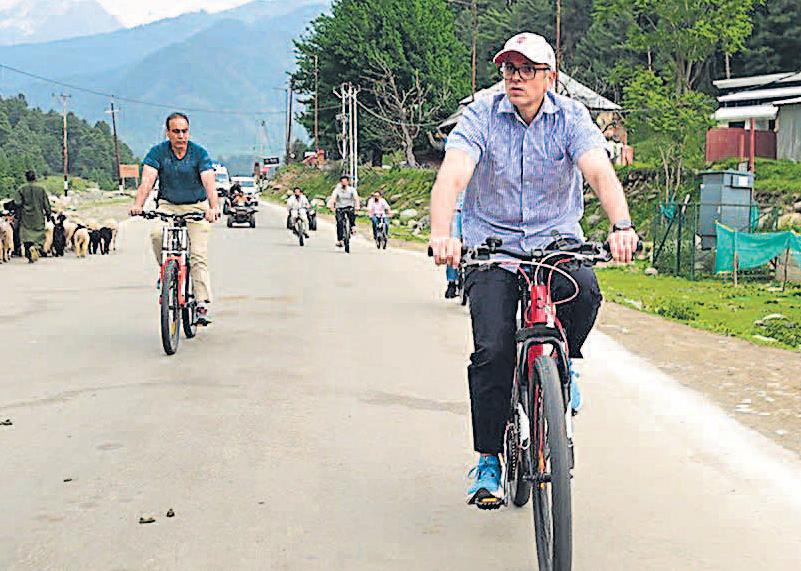 पहलगाम में जम्मू-कश्मीर मंत्रिमंडल की बैठक