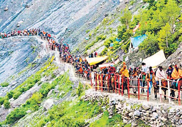 पलकें बिछाए हम स्वागत को तैयार, आप अमरनाथ आएं