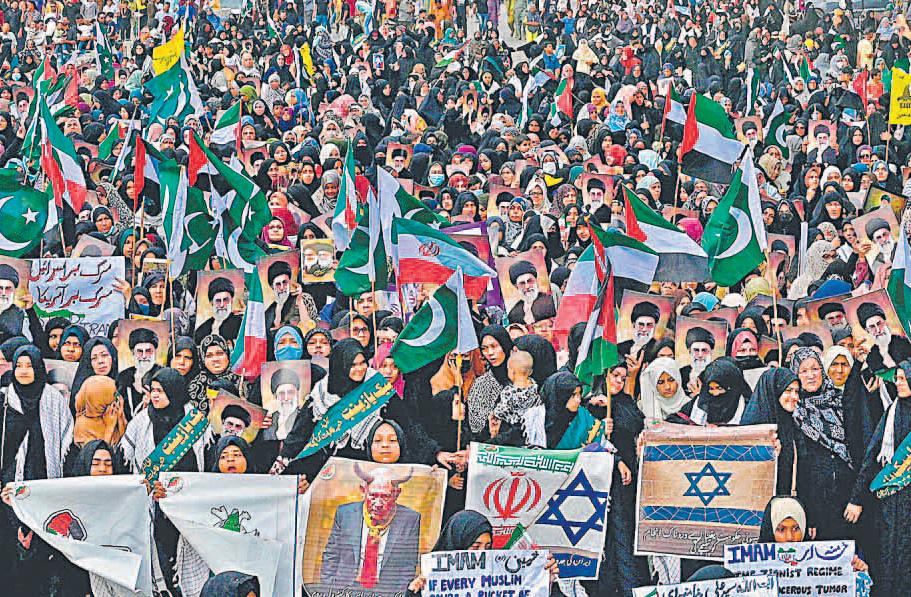 पहले नोबेल शांति के लिए ट्रंप की सिफारिश, अब निंदा