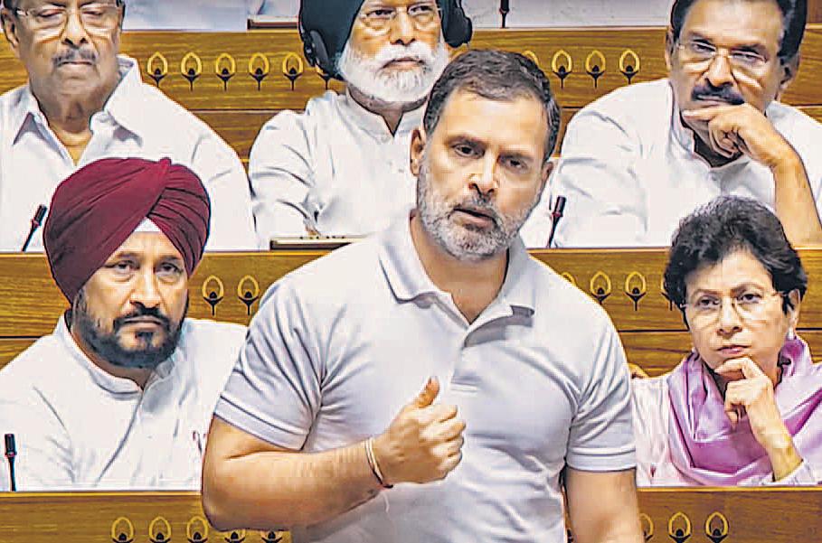 छवि बचाने को सेना का इस्तेमाल: राहुल