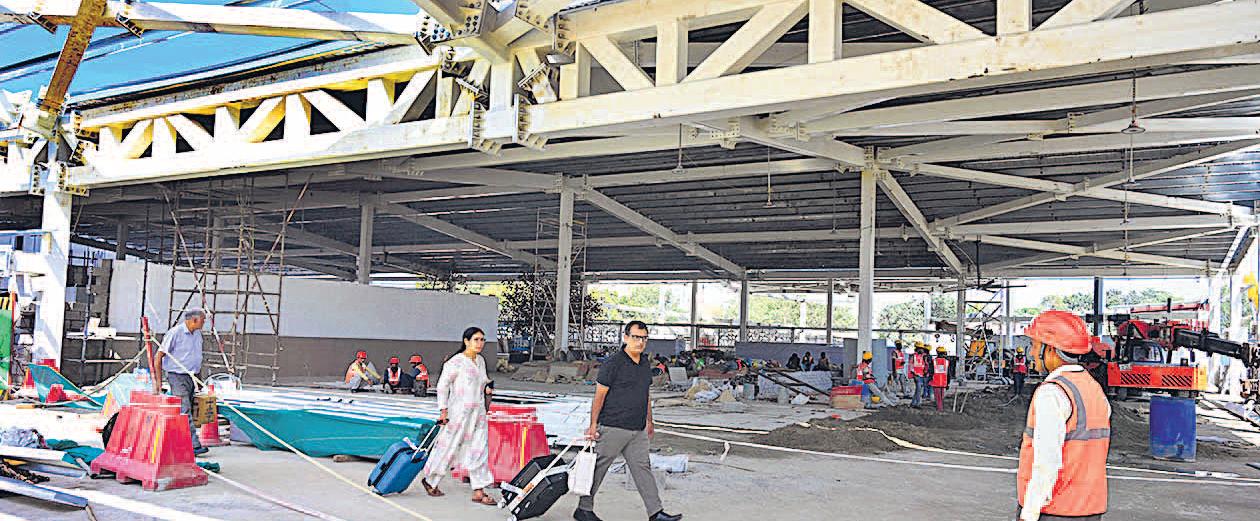 नई दिल्ली स्टेशन पर अक्टूबर में तैयार हो जाएगा होल्डिंग क्षेत्र