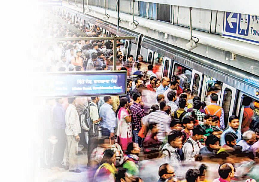 दिल्ली में कम हुई गाड़ियों की संख्या, मेट्रो पर बढ़ा लोगों का भरोसा