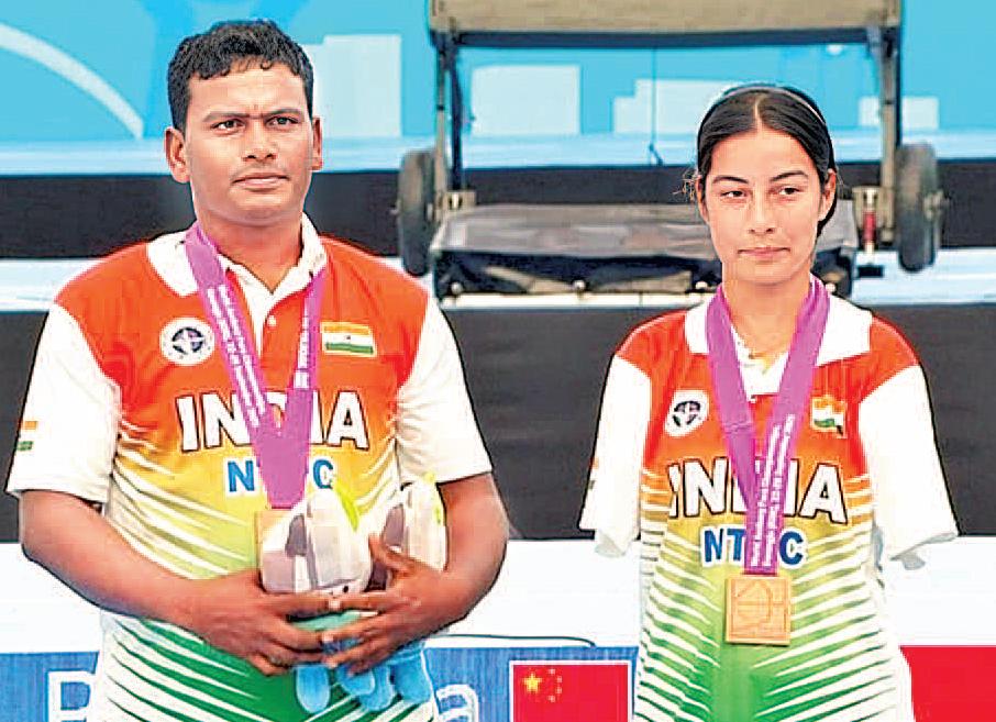 शीतल ने रचा इतिहास तोमन ने भी जीता स्वर्ण