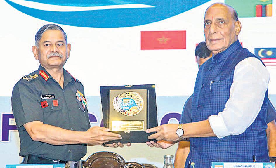 कुछ देश खुलेआम नियम तोड़ रहे: राजनाथ