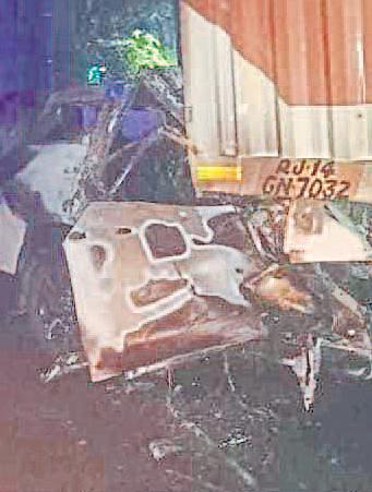 फॉर्च्यूनर में आग से दो युवक जिंदा जले