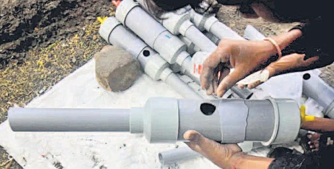 अंधा कर रही कार्बाइड गन, रोक लगे