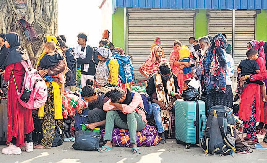 बांग्लादेश लौटने लगे अवैध प्रवासी