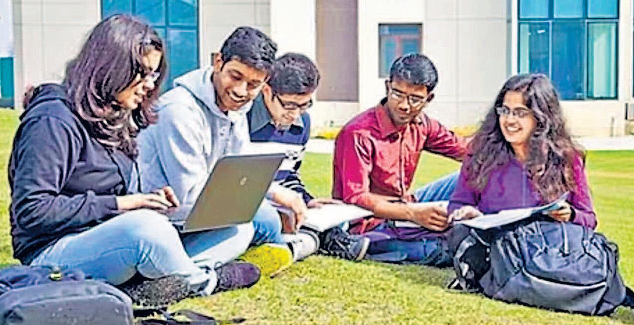 उच्च शिक्षा में जवाबदेही की मांग जायज