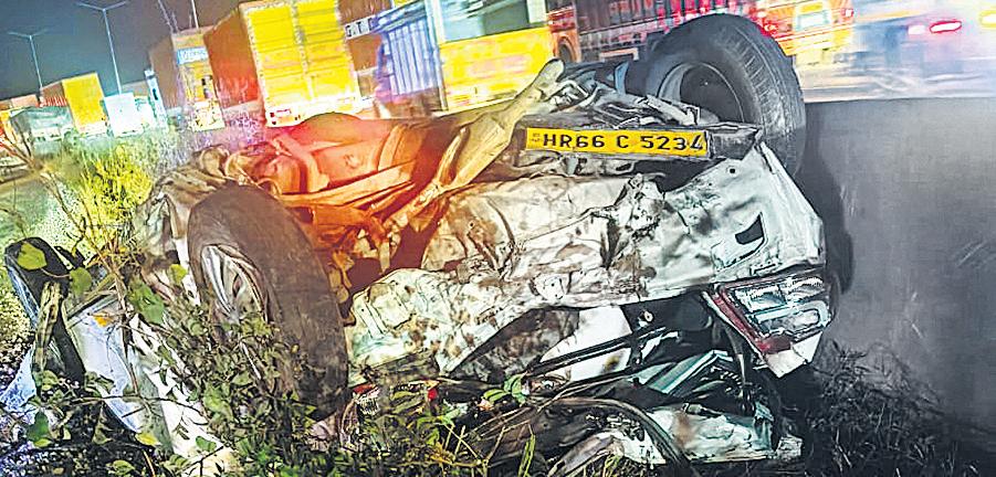 33-year-old techie killed as truck rams into cab