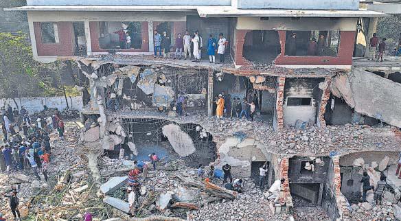 the ress on maka, bangladesh, off Violence in B'desh spreads as Awami leaders targeted