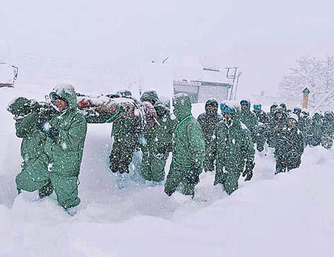 33 rescued, hunt on for 22 as avalanche hits Chamoli