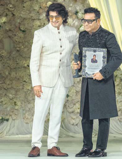END SONU-RAHMAN RIFT RUMOURS AT HT INDIA'S MOST STYLISH AWARDS