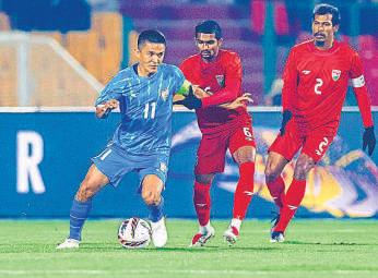 Chhetri scores on return to end India's 16-month winless streak