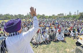 Crackdown on farmers sparks slugfest, Oppn hits out at AAP