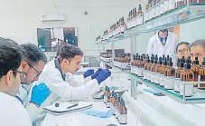 New DU course teaches art, and science of making perfume