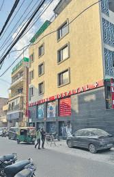 Doctor Who Ran Fake Clinic Back in Biz