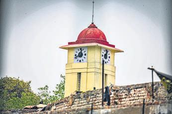 Glitching clocks: Kamla Mkt sheds gains amid slow revamp