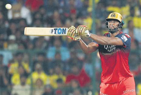 Shepherd's blazing knock helps RCB steal 2-run win