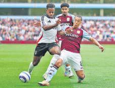 Villa boost Champions League bid, Southampton beaten at Leicester