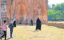 Of eternal virgins and Gobi Manchurian