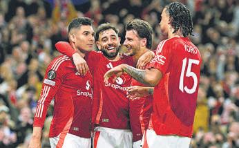 Man United crush Bilbao to set up final versus Spurs