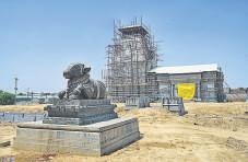 Akhilesh pushes temple project in Yadav citadel before state poll battle