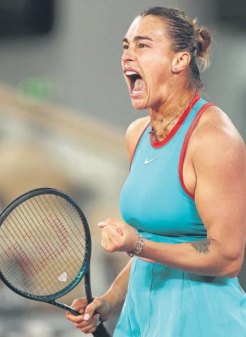 Resolute Sabalenka ends Swiatek's 26-match winning streak in Paris