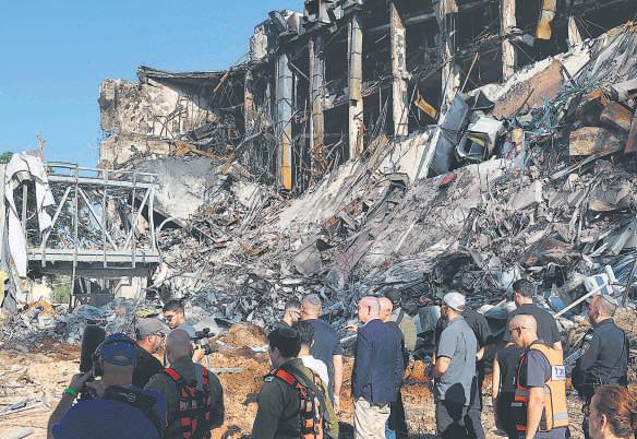 Iran's Internet Blackout Leaves Public in Dark, Creates Uneven Picture of War