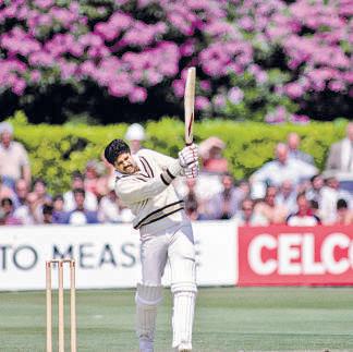 Kapil's heroic 175 helps keep World Cup dream alive