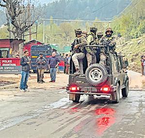 In hunt for gunmen, 2 possibilities on radar