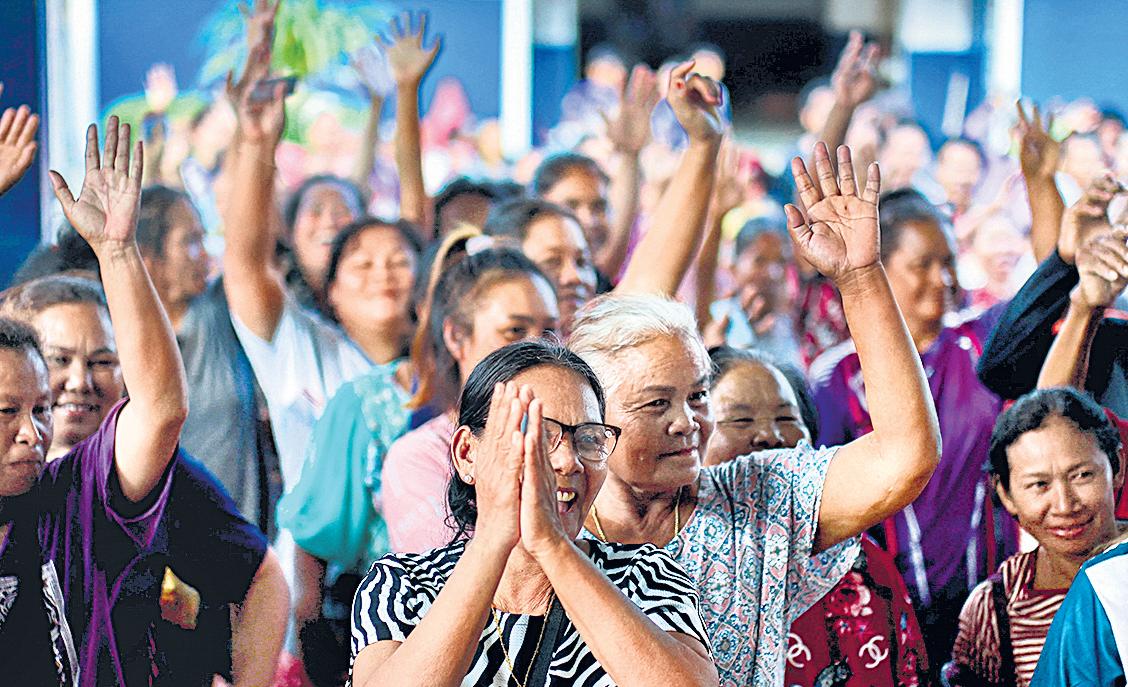 Thailand, Cambodia agree to truce after 5 days of fighting
