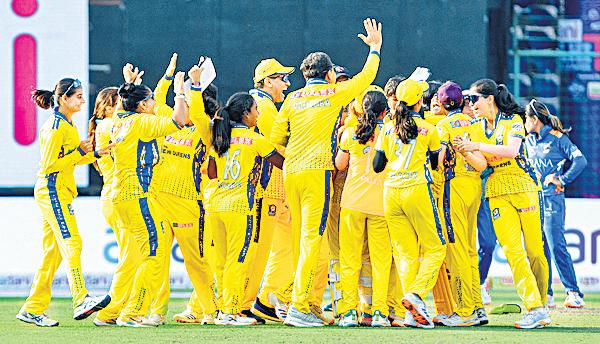 DPL: Arya stars as Warriors win, Queens qualify for final