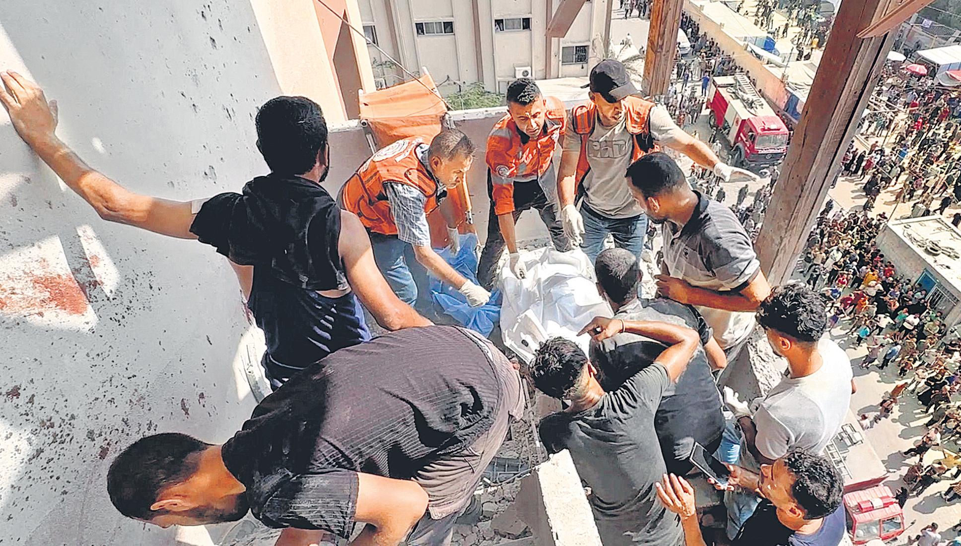 5 journalists among 20 killed in Israeli strikes on Gaza hospital