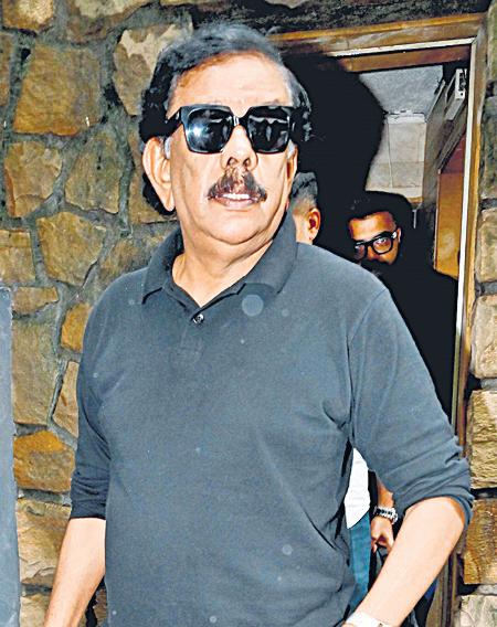 Mika gets trolled for 'Om Shanti' comment on Priyadarshan's retirement post
