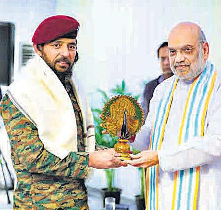 Shah felicitates Op Mahadev personnel