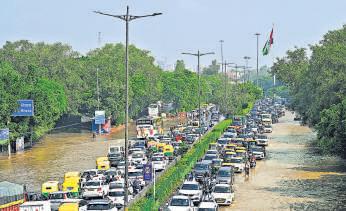 Water outflow holds Ring Road captive