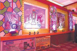 Mary Kom to Lata Mangeshkar: Women icons inspire this pandal