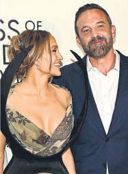 Jlo-Ben get cosy on the red carpet a year after their divorce