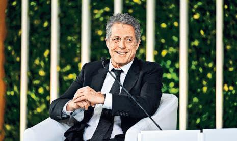 Bollywood? Now, love actually: Hugh Grant