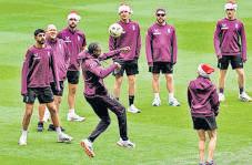Oz for all-pace attack in Boxing Day Test at MCG