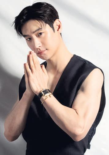 INDIAN FILMS UPLIFT ME: LEE JE HOON