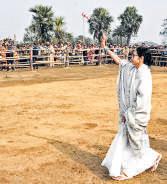 Shah attacks Bengal CM over infiltration; Mamata hits back
