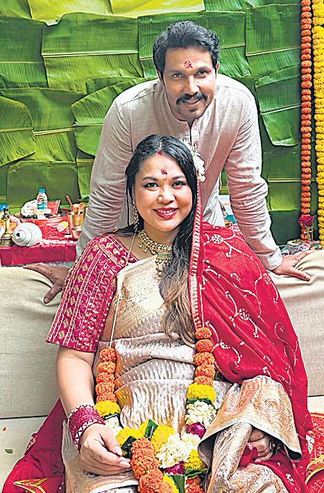 Parents-to-be Lin, Randeep radiate glow in baby shower pics